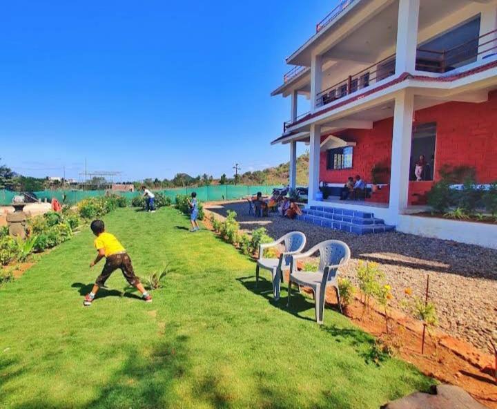 Hotel Sunshine Sea View Alībāg Zewnętrze zdjęcie