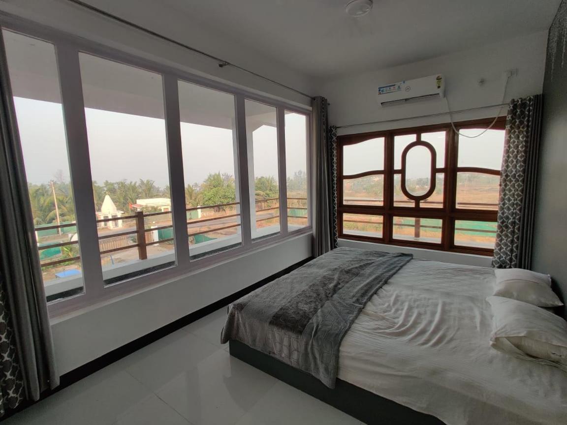 Hotel Sunshine Sea View Alībāg Zewnętrze zdjęcie