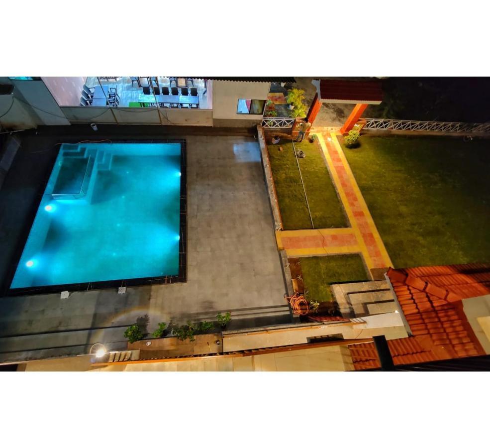 Hotel Sunshine Sea View Alībāg Zewnętrze zdjęcie