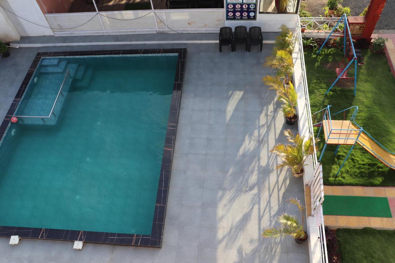 Hotel Sunshine Sea View Alībāg Zewnętrze zdjęcie