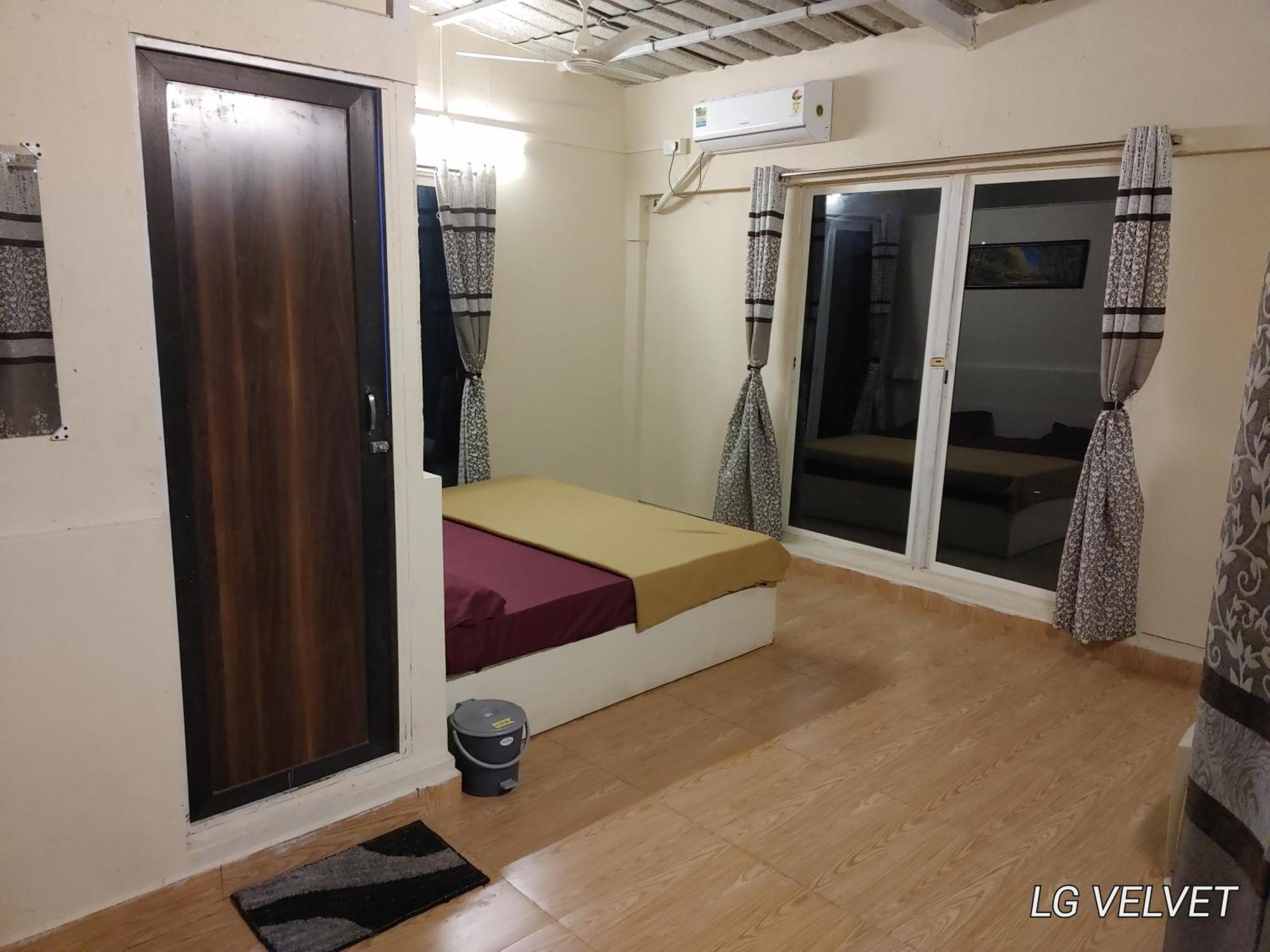 Hotel Sunshine Sea View Alībāg Zewnętrze zdjęcie